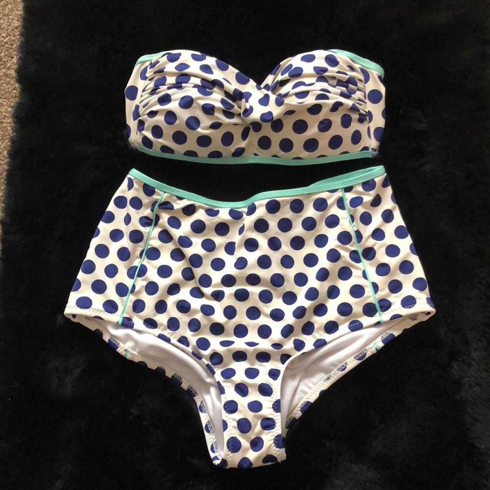 Pin Up high waisted tube top